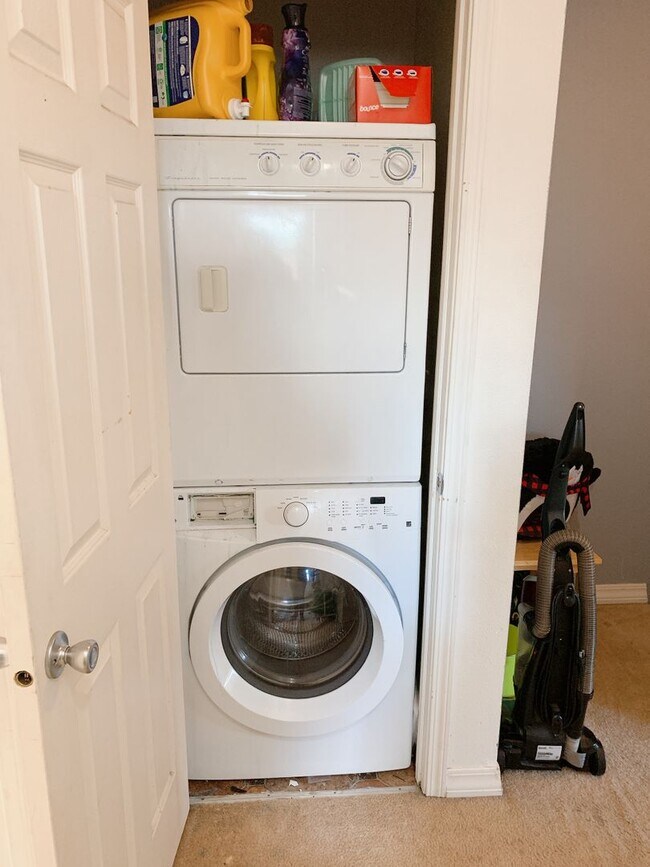 Building Photo - 2430/2434/2436 Pacific Street