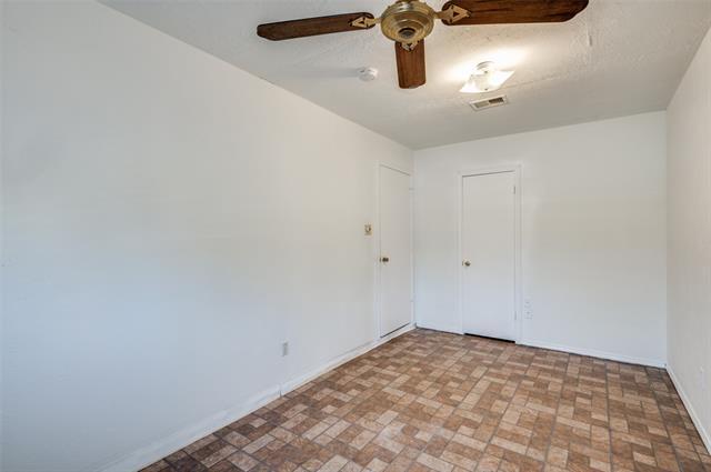 Building Photo - 6504 Kary Lynn Dr N