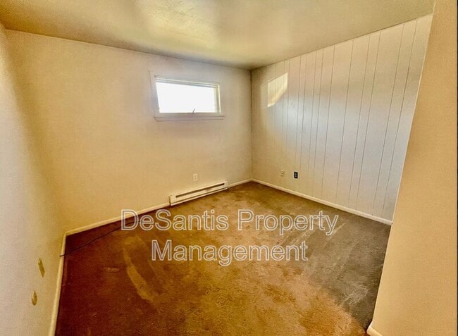 Building Photo - 17 Lunar Ln