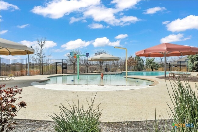 Building Photo - 2420 Elba Dr