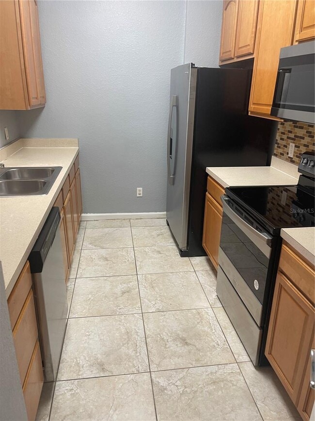 Building Photo - 6451 Old Park Ln