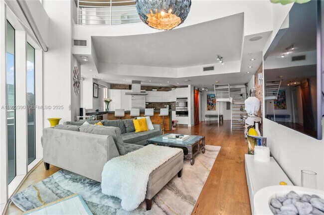 Building Photo - 60 SW 13th St