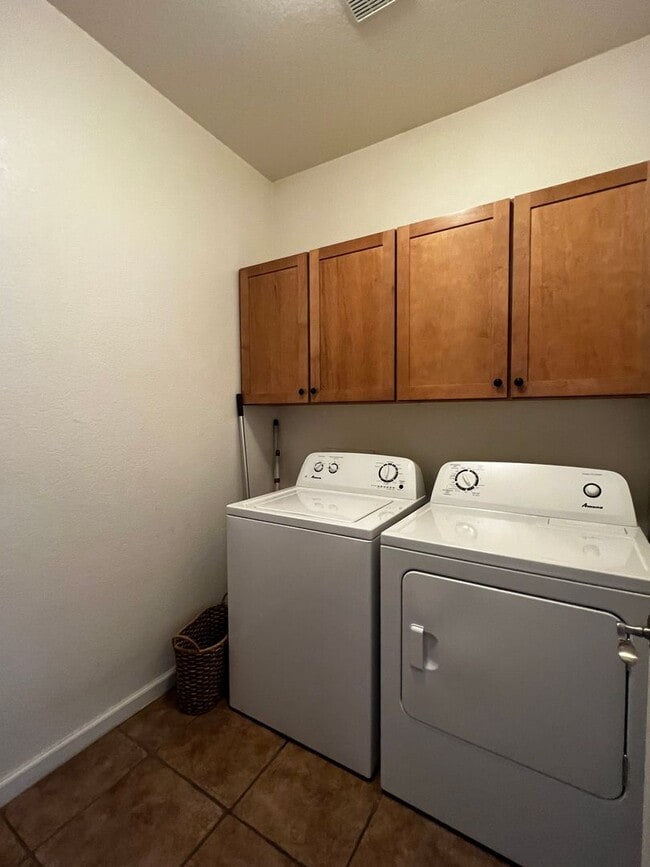 Building Photo - 1142 Harbour Cove Ct