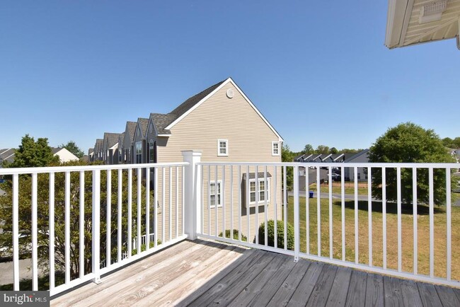 Building Photo - 1306 Caitlins Way