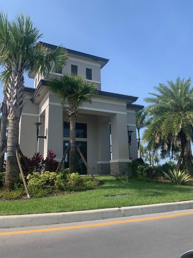 Building Photo - 11643 SW Moon River Way