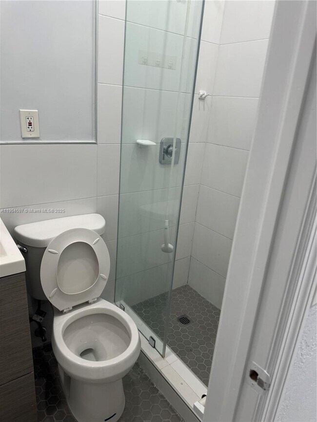 Building Photo - 1101 NW 32nd Pl