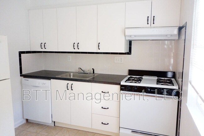 Building Photo - 4013 38th St