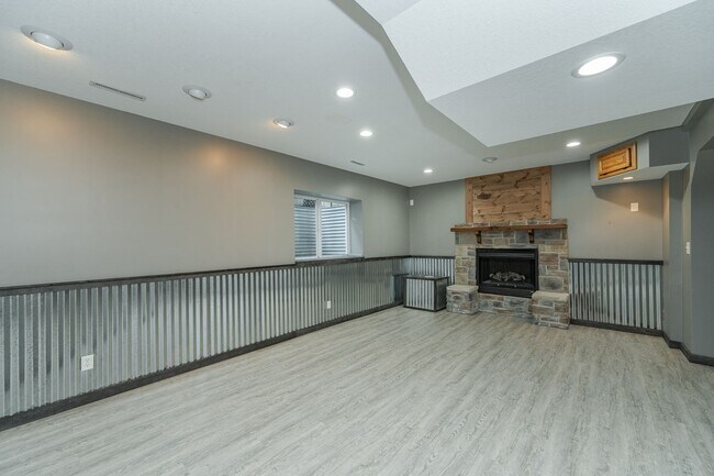 Building Photo - Spacious Home With Finished Basement And 3 Car Garage