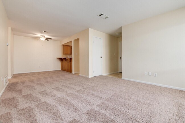 Building Photo - 2375 E Geddes Ave