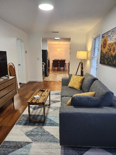 Building Photo - 1322 Hiawatha Ave