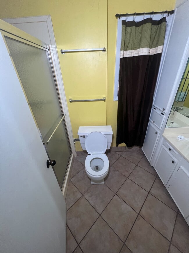 Building Photo - 19 Rob Ln