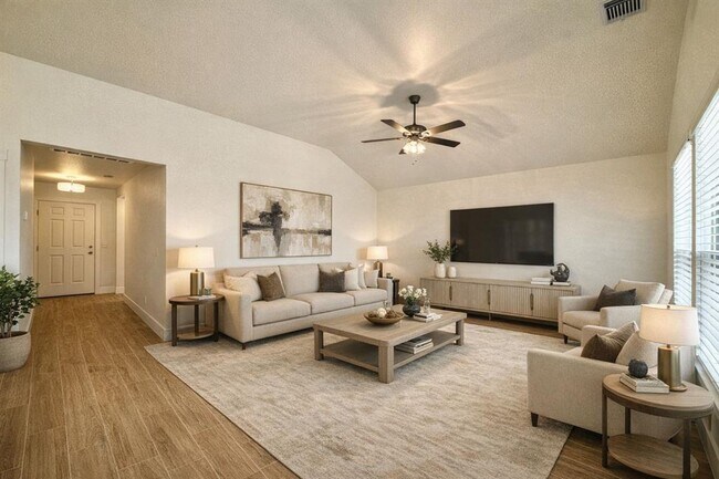 Building Photo - 3200 Pagoda Pead Dr