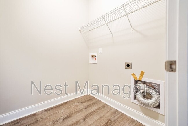 Building Photo - 1081 Ronald Reagan Drive