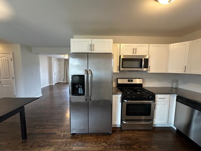 Building Photo - 1 Carteret St