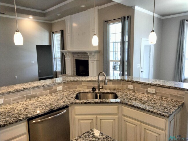 Building Photo - 621 Providence Cir