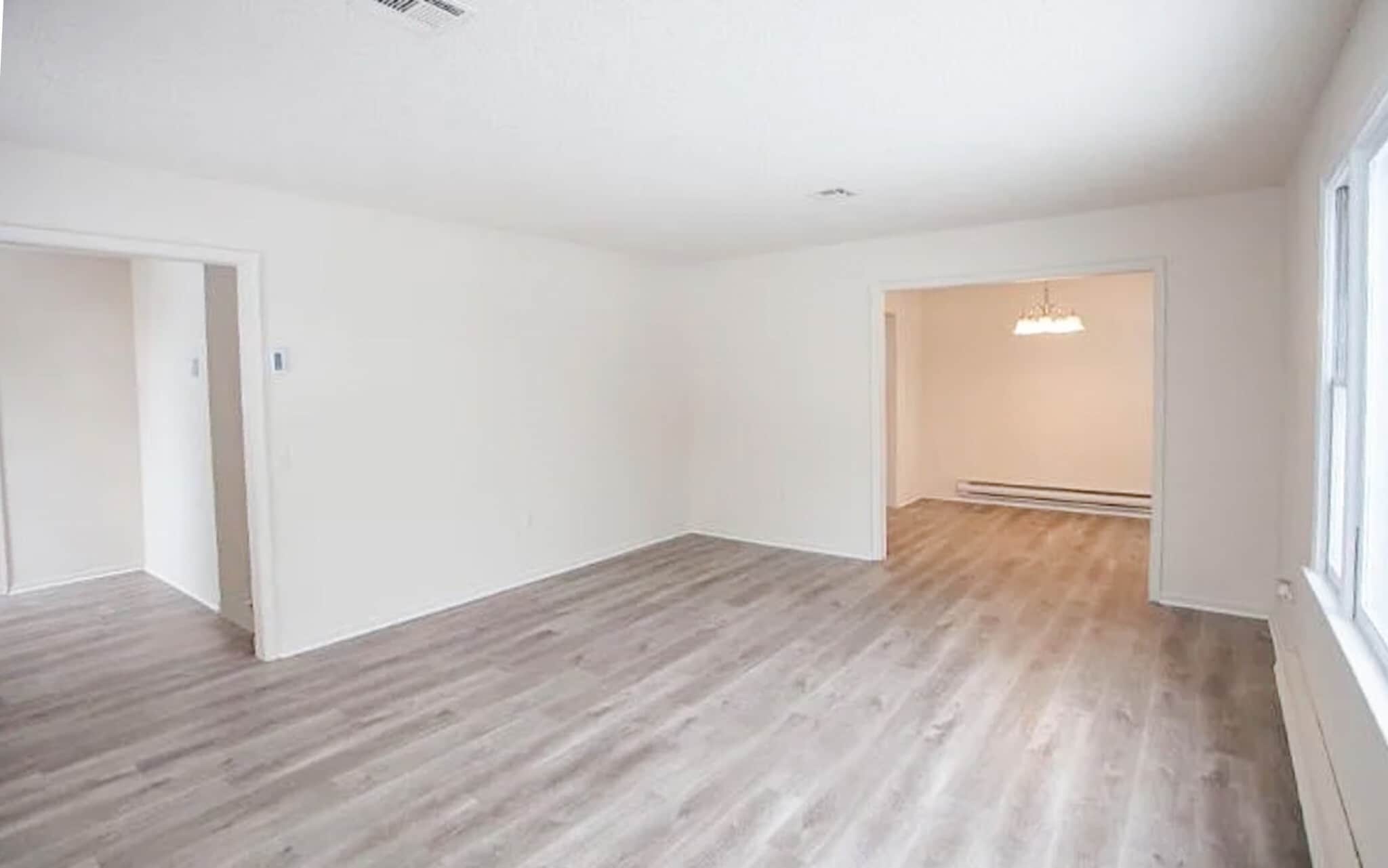 Building Photo - 655C Yale Way