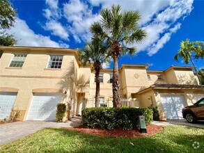 Building Photo - 895 NW 170th Terrace