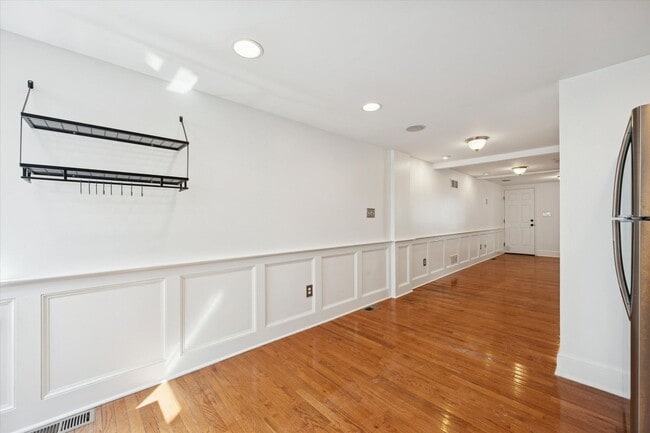 Building Photo - A Rare Gem in Forty Acres