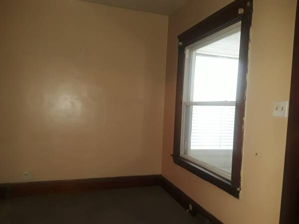 Building Photo - 4305 E 71st St