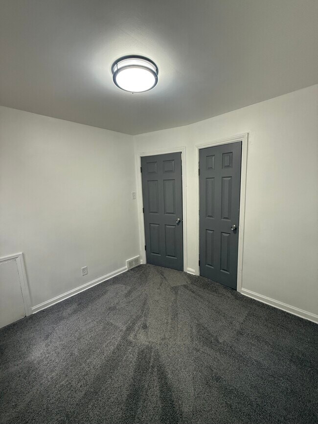 Building Photo - 16083 Manning St