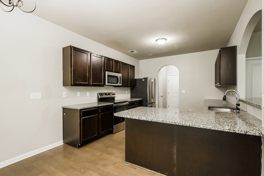 Building Photo - 336 Rankin Cir