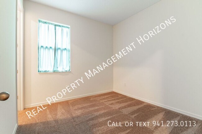 Building Photo - 2632 89th St Cir E