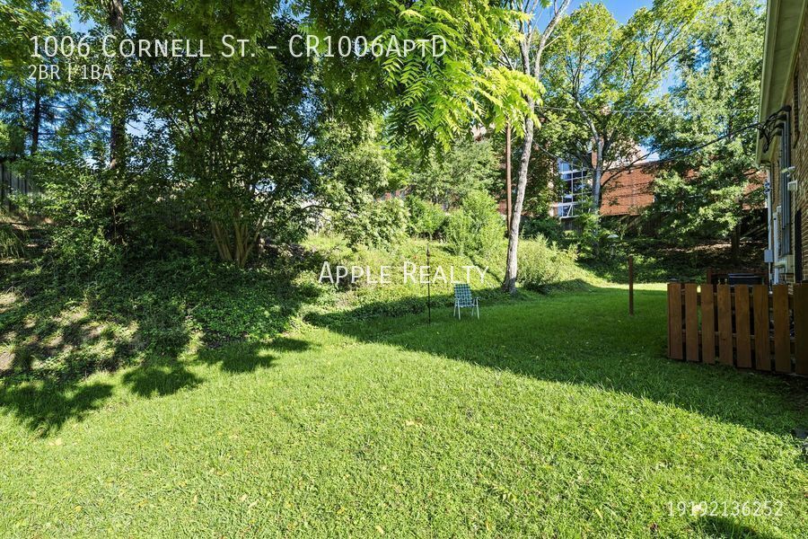 Building Photo - 1006 Cornell St