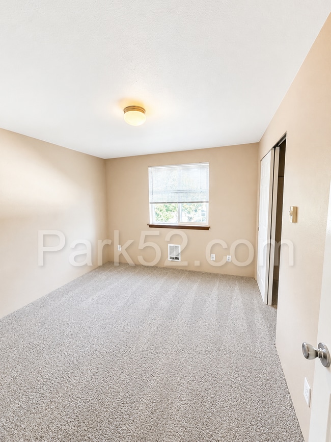 Building Photo - 17708 85th Ave Ct E