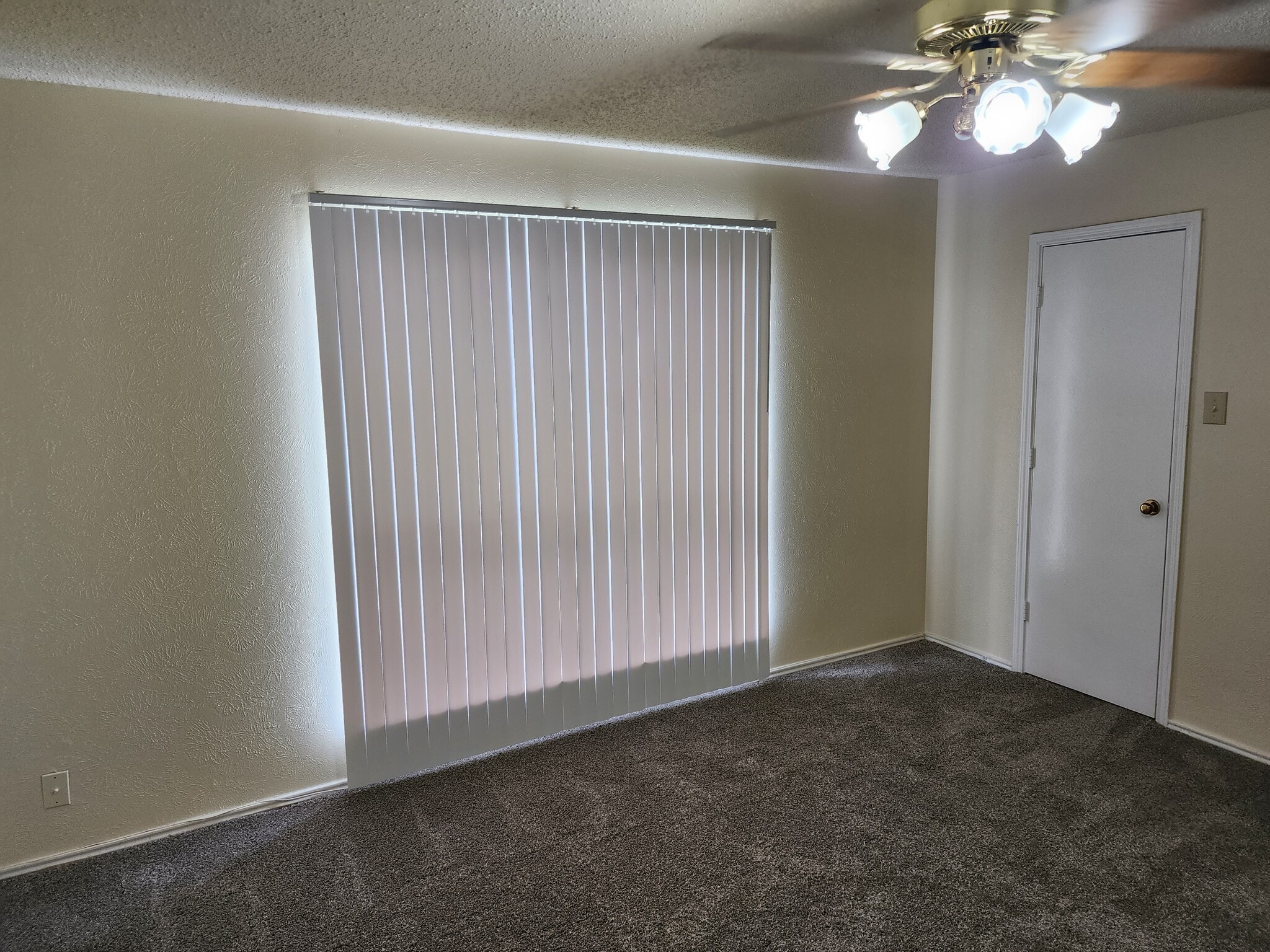 Building Photo - 911 Wellridge Dr