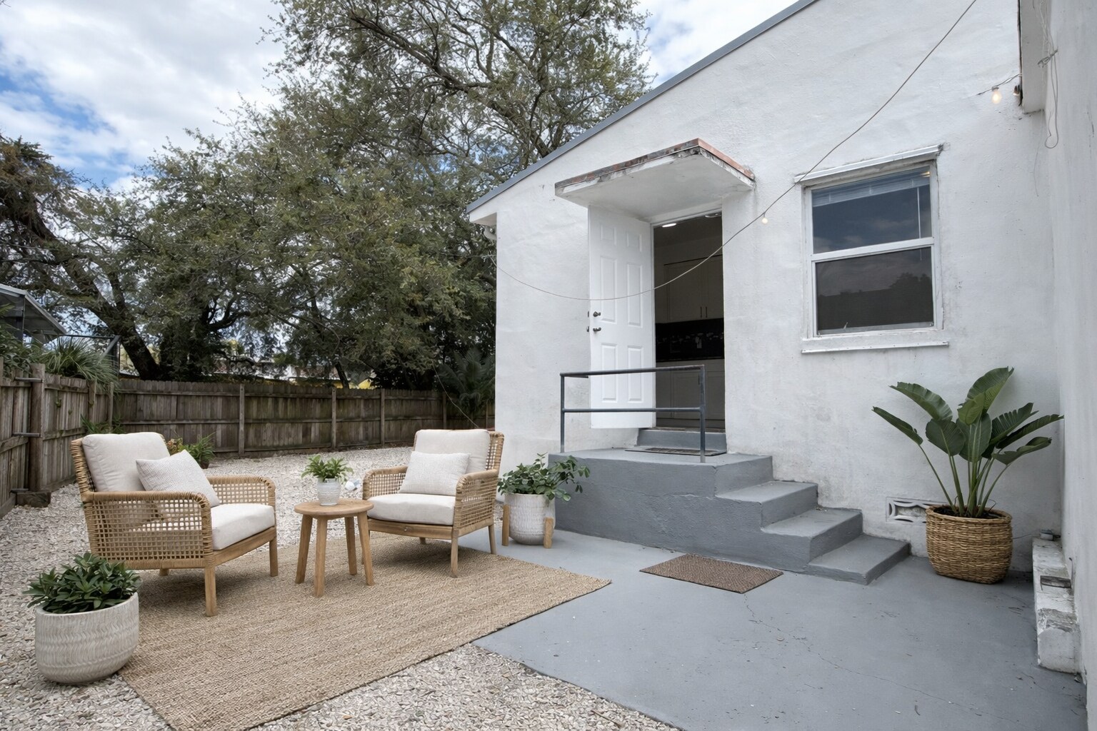 Building Photo - 911 NW 57th St