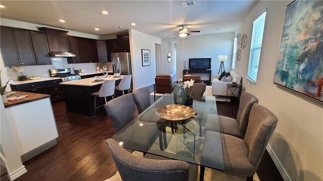 Building Photo - 5412 Golden Canary Ln