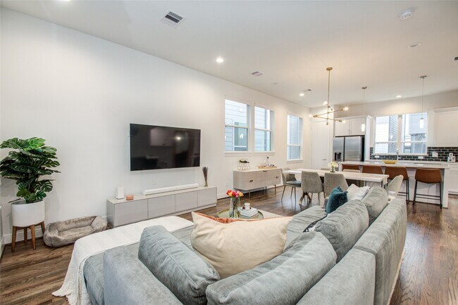 Building Photo - 2717 Eado Grove Ln