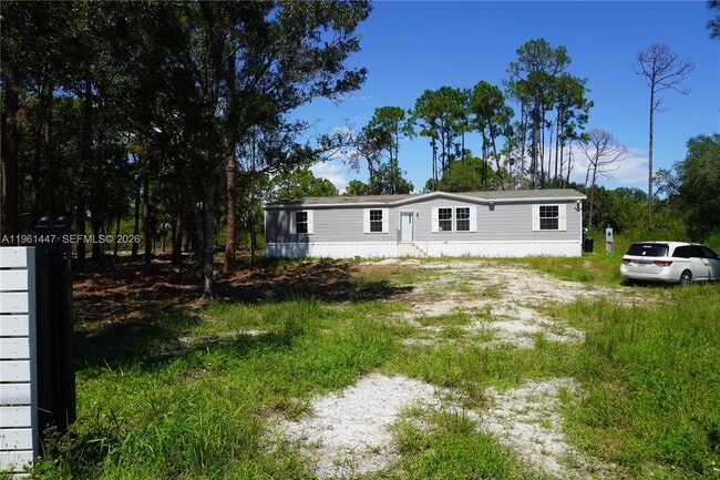 Building Photo - 881 Woodland Blvd