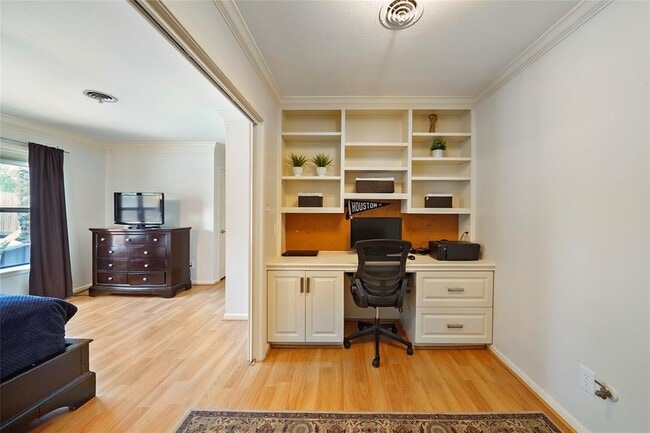 Building Photo - 6218 Wynnwood Ln