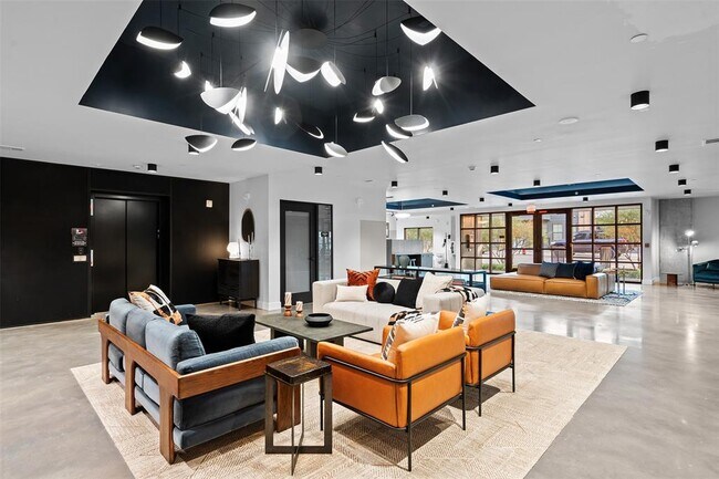 Building Photo - 4315 S Congress Ave