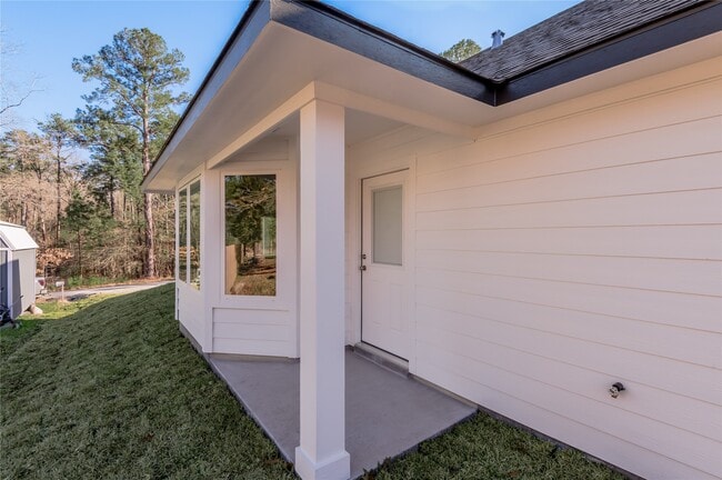 Building Photo - 51 Hickory Bend