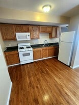Building Photo - 603 Holly Hills Ave