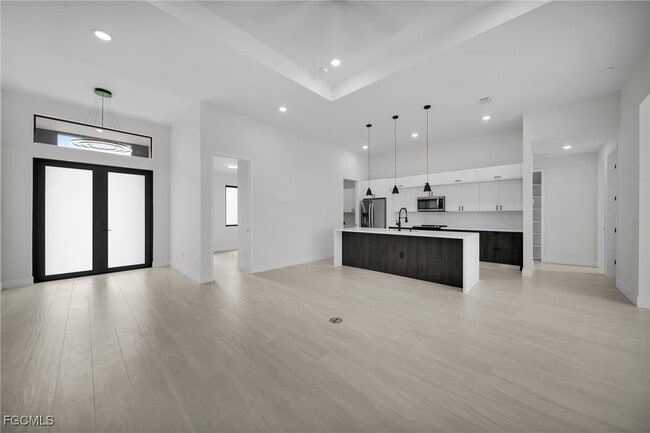 Primary Photo - 3435 SW 8th Ct