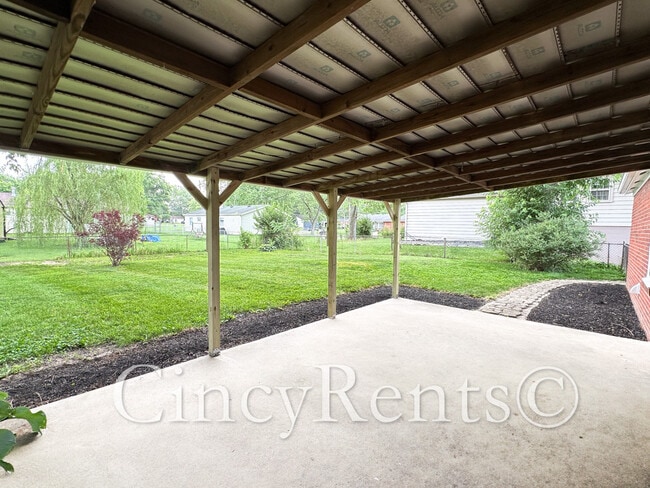 Building Photo - 988 Stratford Pl