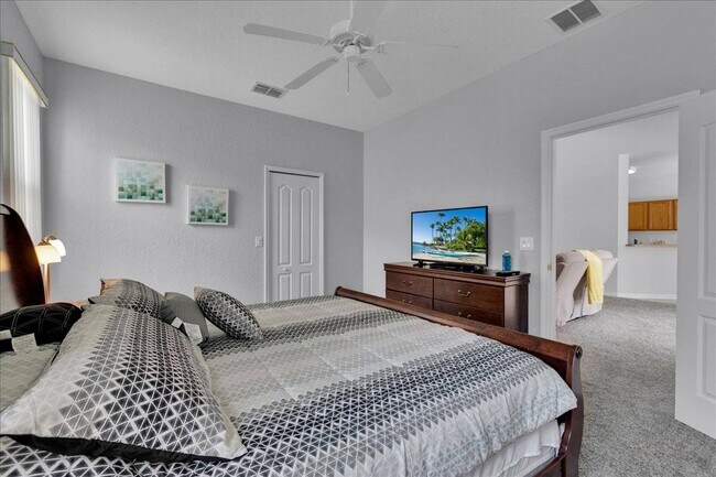 Building Photo - 1101 N Hampton Dr