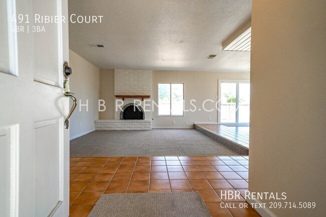 Primary Photo - 491 Ribier Ct