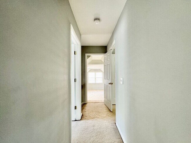 Building Photo - 5208 Autumn Woods Dr