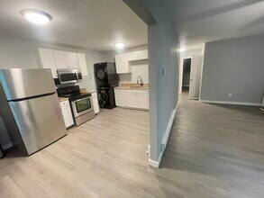 Building Photo - 863 Johnson Ave