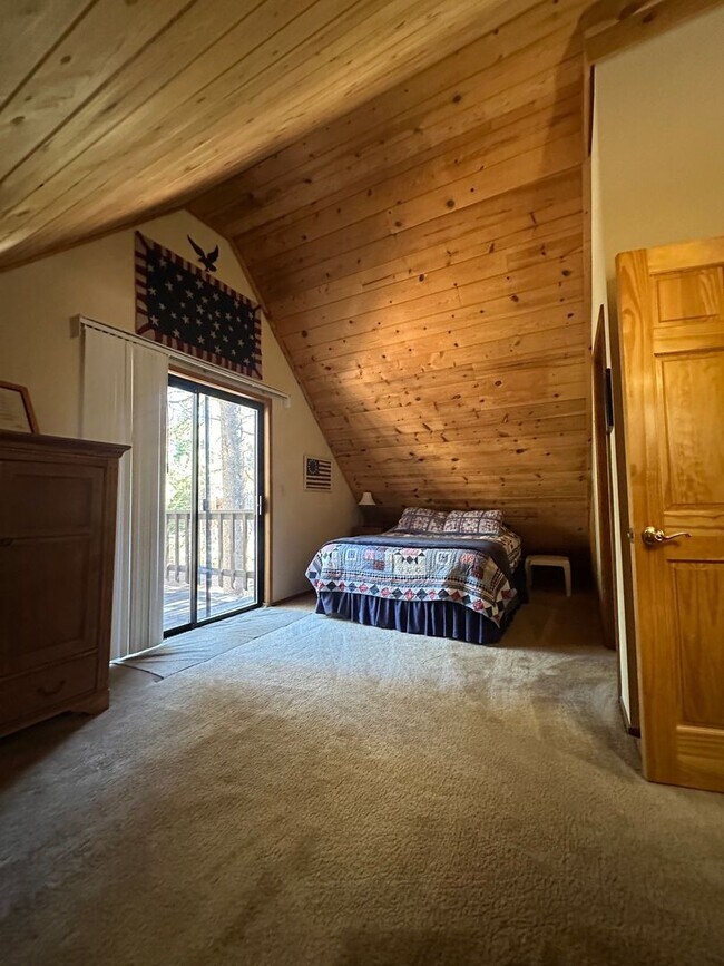 Building Photo - Charming 3 Bed Ski Lease in Tahoe Donner