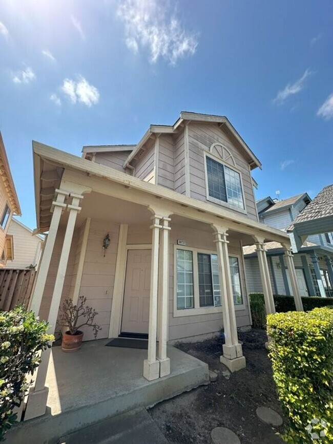 Building Photo - Nor Cal Realty Inc - 3 bedroom 2.5 bath Si...