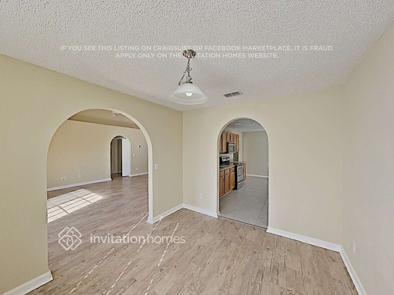 Building Photo - 7624 Fawn Lake Dr N