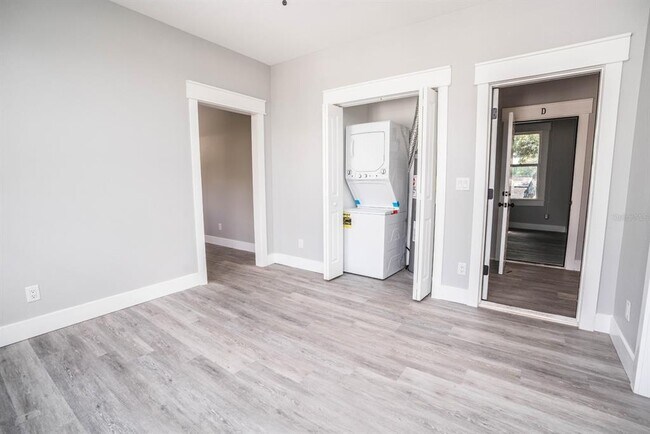 Building Photo - 2817 N Taliaferro Ave