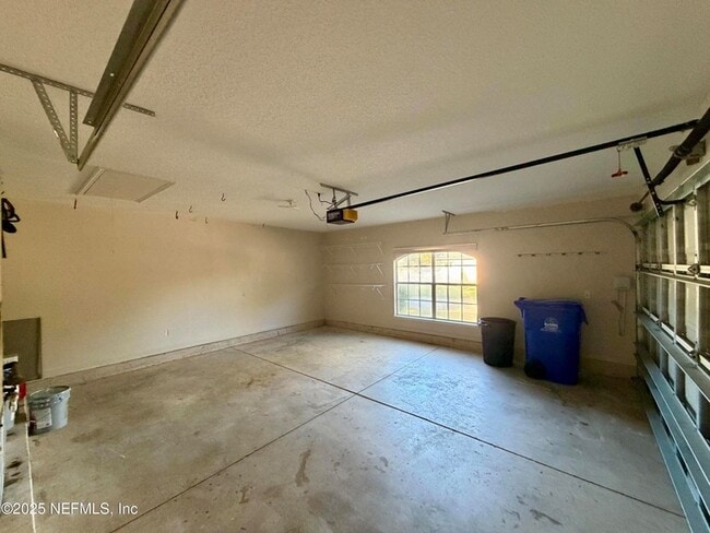 Building Photo - 1228 Loch Tanna Loop