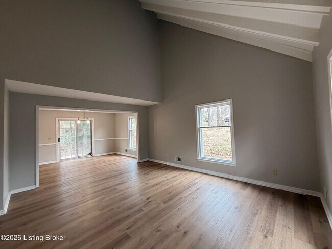 Building Photo - 634 Cherrywood Dr