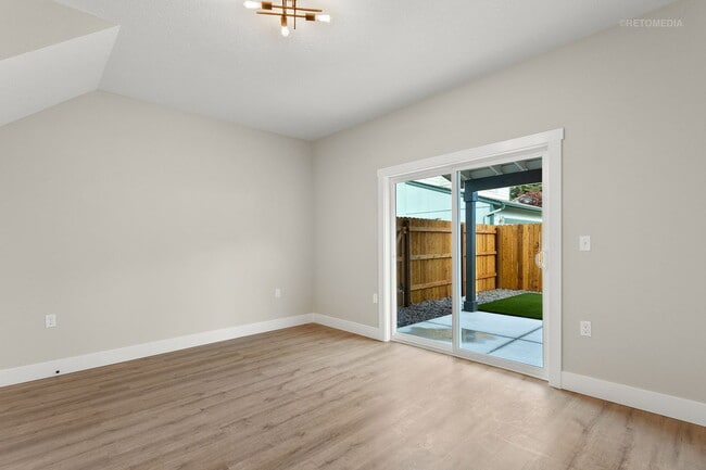 Building Photo - 4247 Verda Ln NE